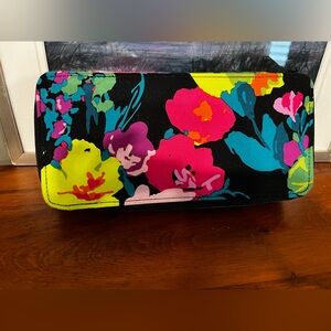 Vera Bradley Large Travel Pill case organizer in HILO MEADOW print